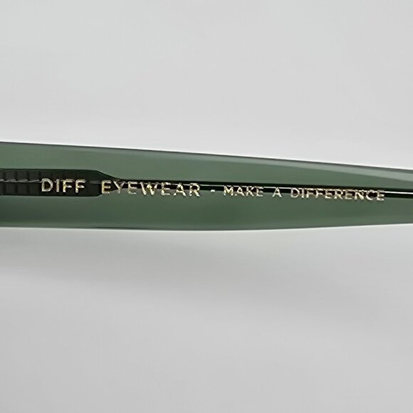 Diff Eyewear Ariana II Crystal Green Frame Green Gradient Lens Sunglasses w Case - Picture 12 of 16
